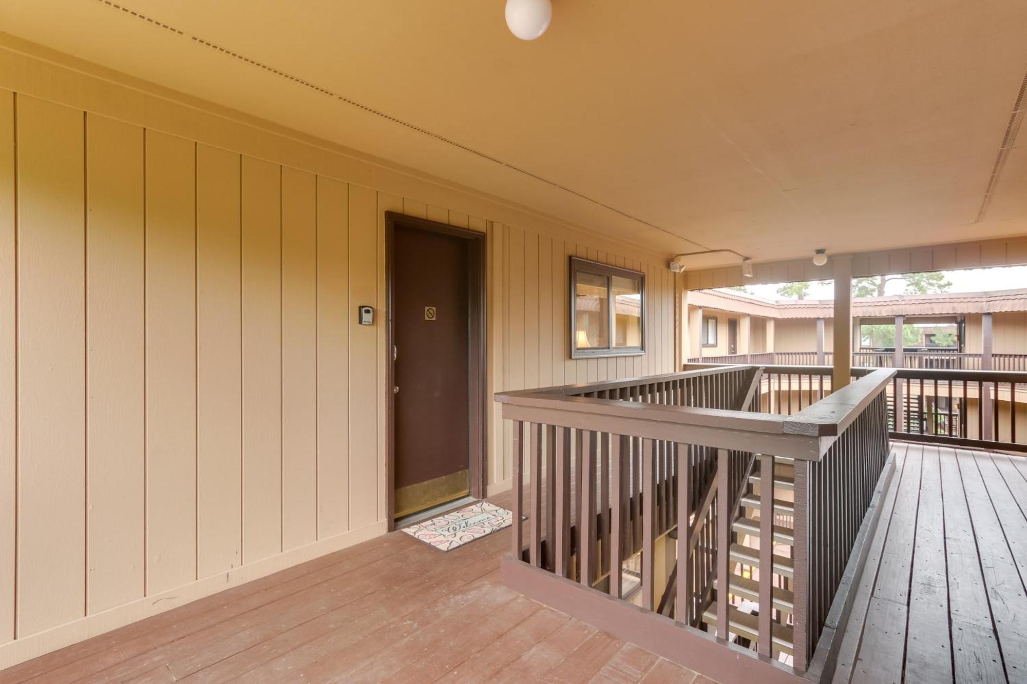 Hilton Head Condo With Balcony And Pool, Walk To Beach Hilton Head Island Kültér fotó